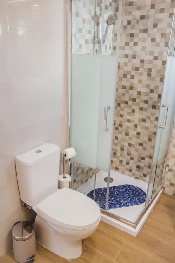 Lovely & Bright Renovated Apt. W/ Balcony In Lagos Buitenkant foto